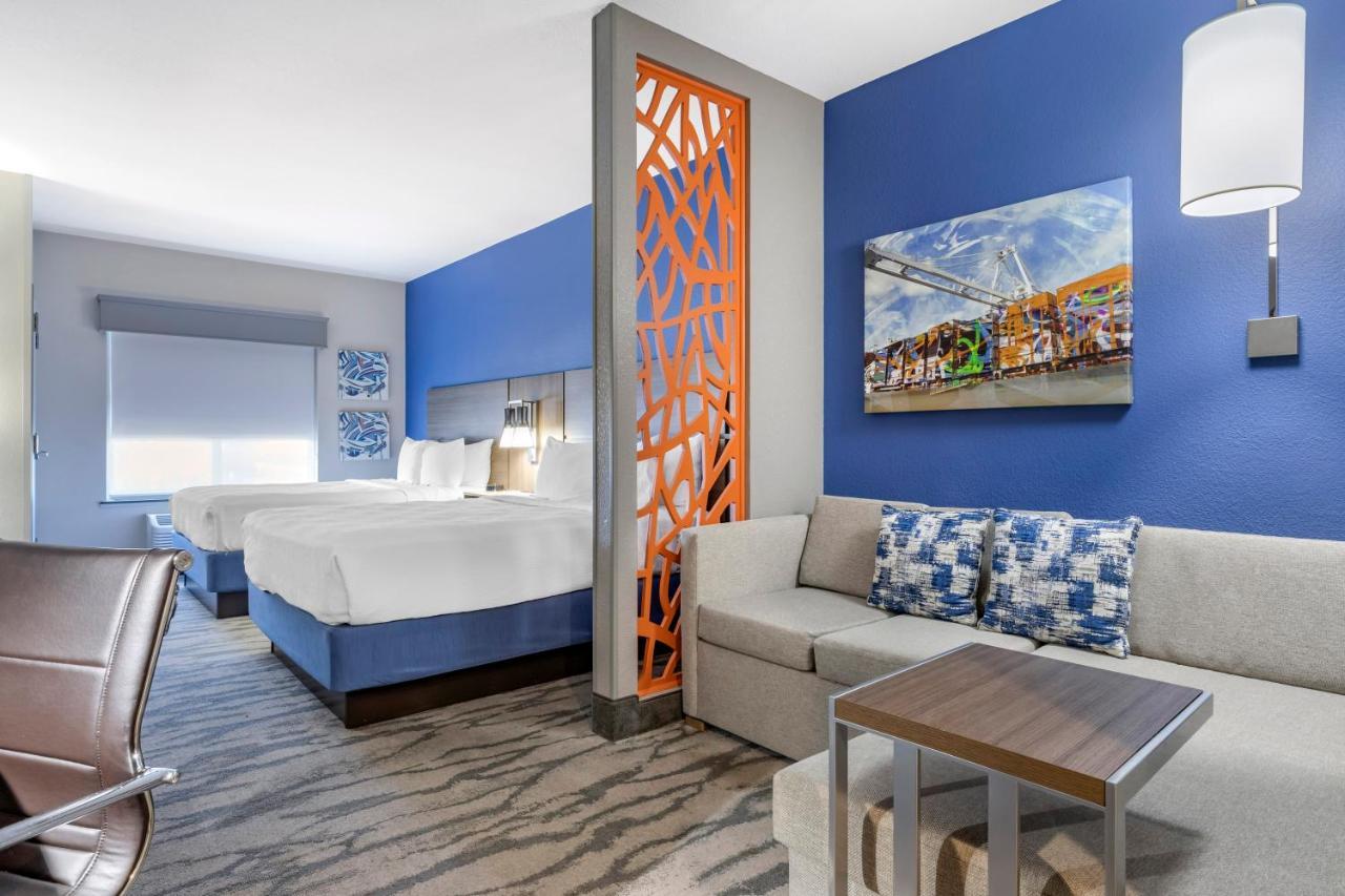 Best Western Plus Castlerock Inn & Suites Бентонвилль Экстерьер фото