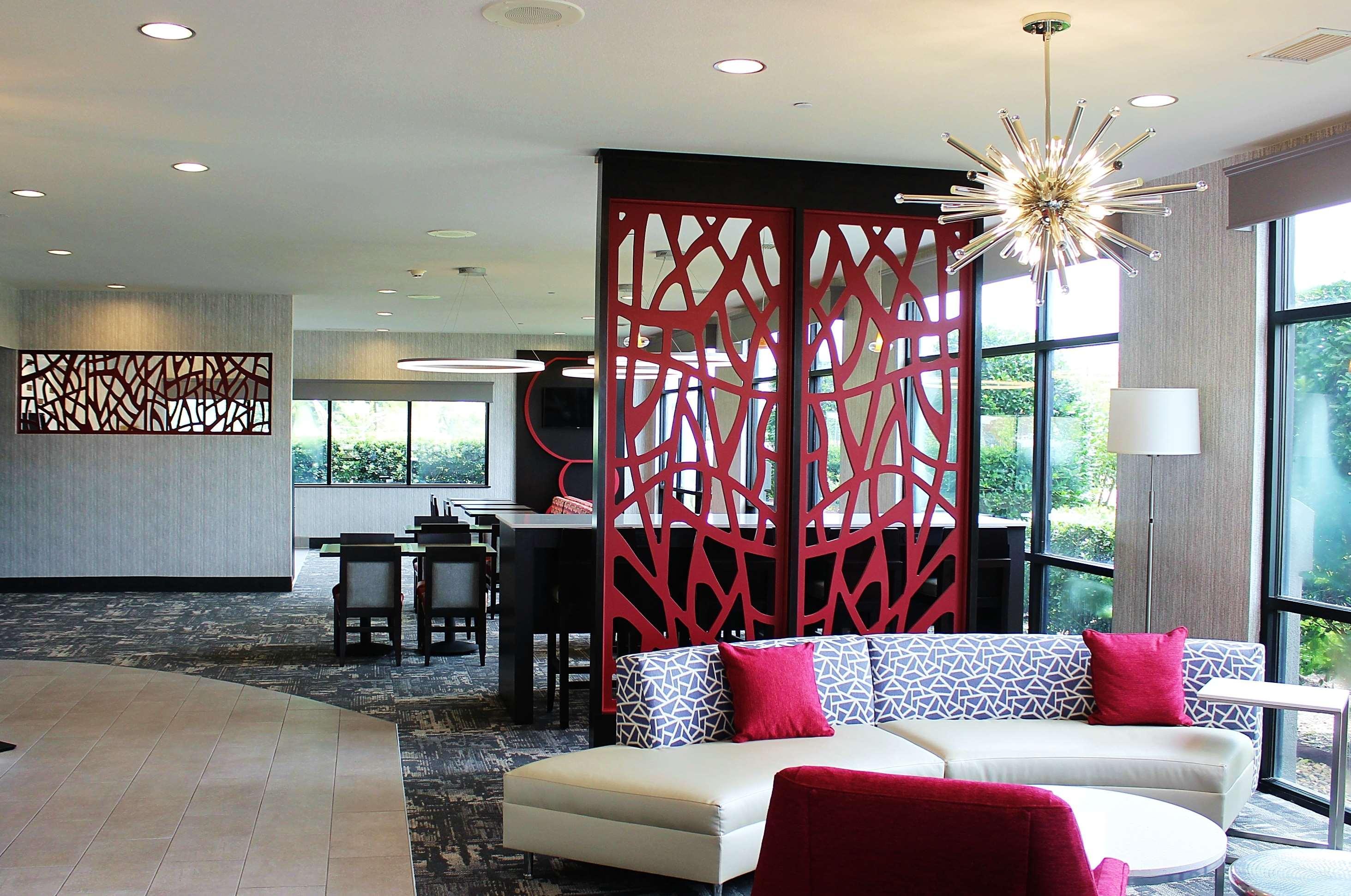 Best Western Plus Castlerock Inn & Suites Бентонвилль Экстерьер фото