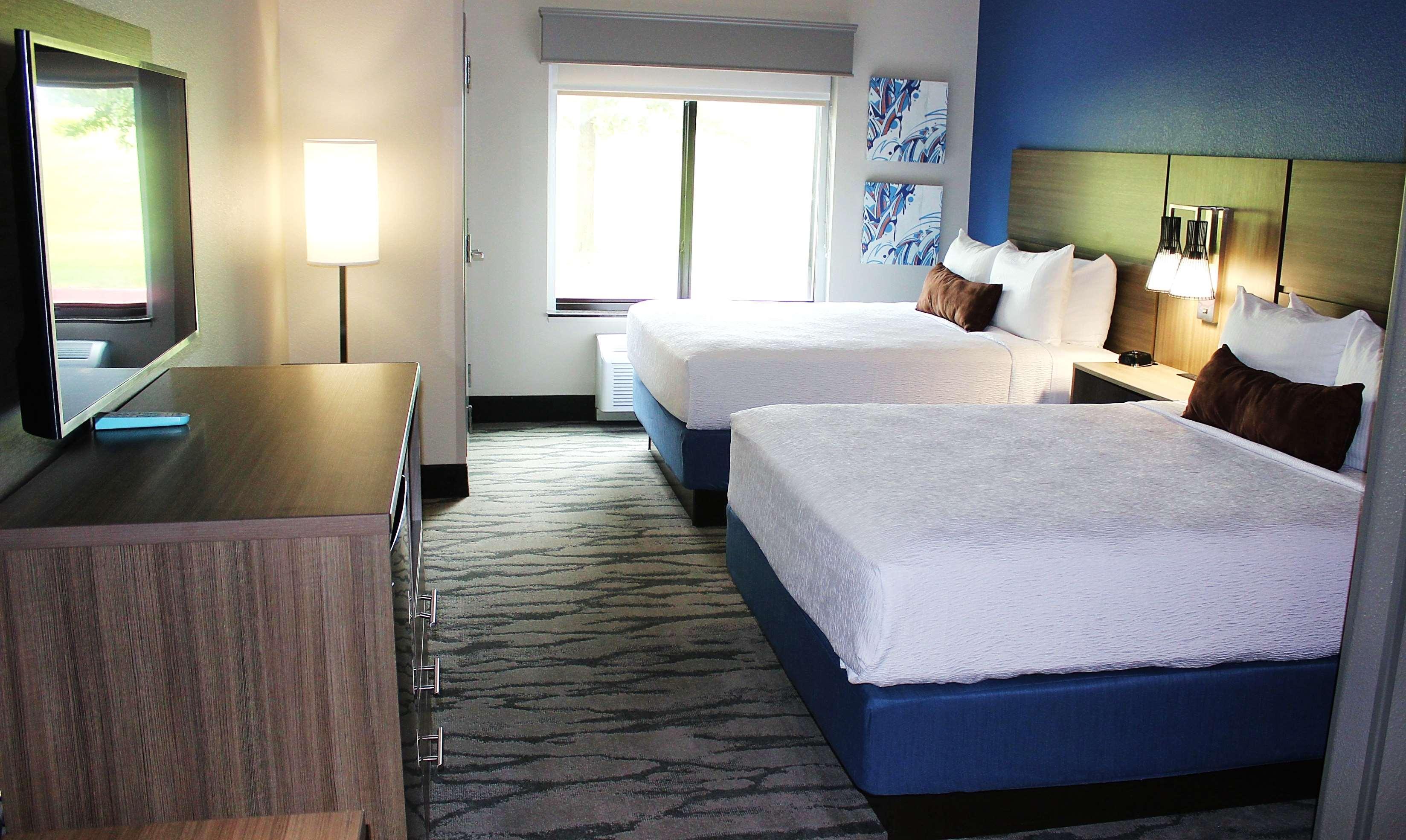 Best Western Plus Castlerock Inn & Suites Бентонвилль Экстерьер фото